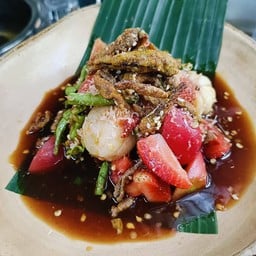 ตำมังคุดปลากรอบ