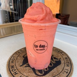 สตอเบอร์รี่สมูทตี้