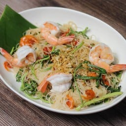 หมี่ผัดกระเฉดกุ้ง
