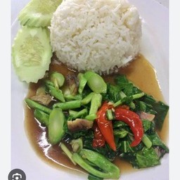 คะน้าปลาเค็ม