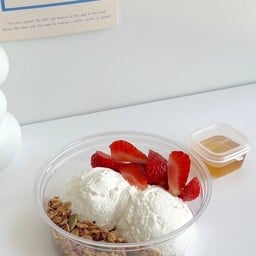 Greek yogurt by Pitchy