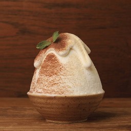 Two-Tone Kakigori คากิโกริ รสฮอร์ลิคส์และไมโล