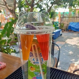 นมเปรี้ยวผลไม้รวม + ปีโป้ปั่น