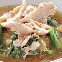 สุกี้รวมหมูหมึกกุ้ง