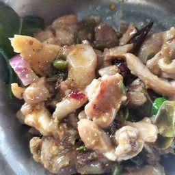 ข้าวราดผัดระเบิด