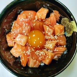 ข้าวแซลมอนไข่ดอง