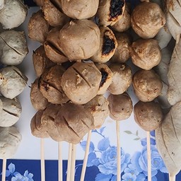 ลูกชิ้นเนื้อทอด