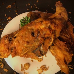 โครงไก่ทอดสมุนไพร