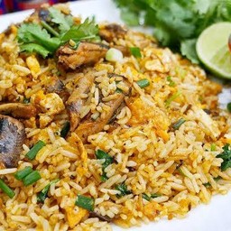 ข้าวผัดปลาป๋อง