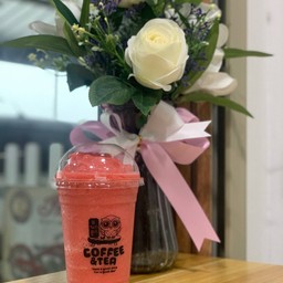 สตอเบอรี่สมูทตี้