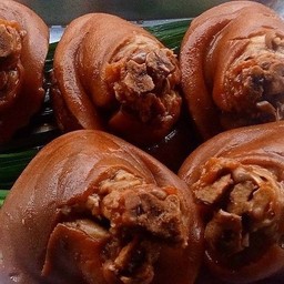 รุ่งเจริญ ขาหมูพะโล้