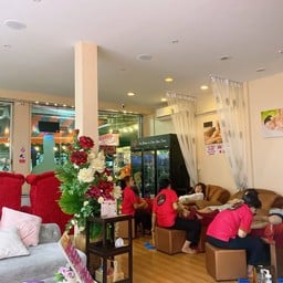 ร้านนวดสะบายดี Massage & Nails