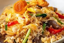 วุ้นเส้นผัดไข่กระเทียมโทน(กับข้าว)