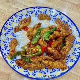 ข้าวกะเพราหมูเด้ง