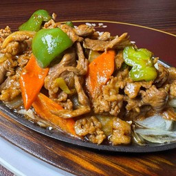 เนื้อแกะร้อน