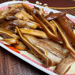 หูหมูหมักซอส