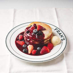 Red Fruits Pancakes