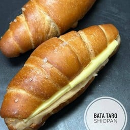 ขนมปังเกลือ ไส้เผือกเนยสด