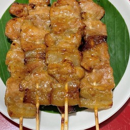 ชุดหมูปิ้ง4+ข้าวเหนียว2