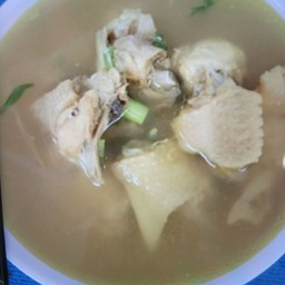 ไก่บ้านต้มขมิ้น