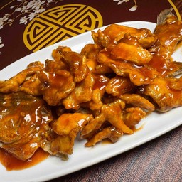 เนื้อปลาผัดเปรี้ยวหวาน