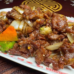 เนื้อแกะผัดเครื่องเทศ
