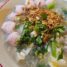 ข้าวเปียกเส้น จั๊บญวน by คั่วแห้ง