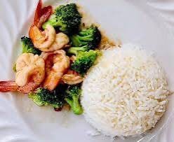 บล็อกโครี่กุ้งราดข้าว