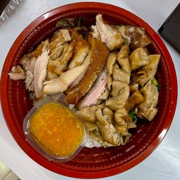 ข้าวขาหมู เนื้อ หนังไส้