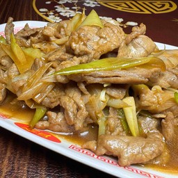 หมูผัดขิงหอม
