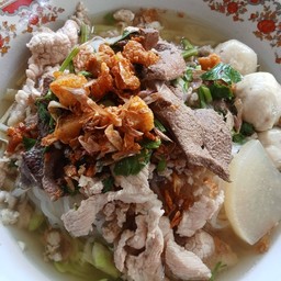 ก๋วยเตี๋ยวน้ำใส