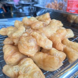 ปาท่องโก๋+เครื่องจิ้มหวานมัน