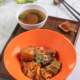 ก๋วยเตี๋ยวไก่ ใส่ไก่ 1-3 อย่าง
