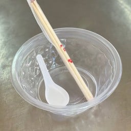 ถ้วย ช้อน ตะเกียบ