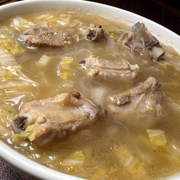 ซี่โครงหมูตุ๋นผักดอง