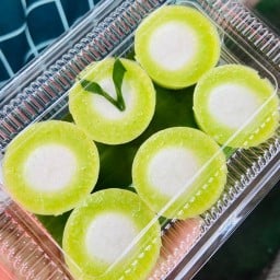 กล้วยทอด/ไข่เต่ามันม่วง/น้ำผลไม้ปั่น/ สี่แยกไฟแดงชะอำ
