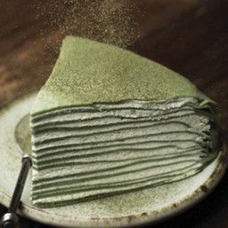 Matcha crepe cake