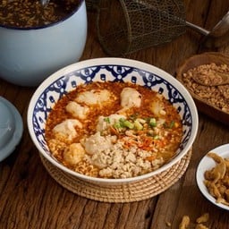 เกี๊ยวหมูเด้ง (ต้มยำ)