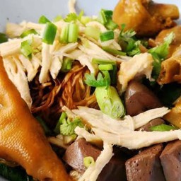 ก๋วยเตี๋ยวไก่มาละ