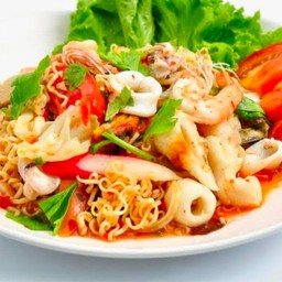 ยำมาม่ารวมมิตร