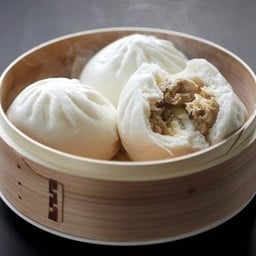 Cantonese Dteamed Pork Bun 廣東豬肉包 ซาลาเปาหมูสับกวางตุ้ง