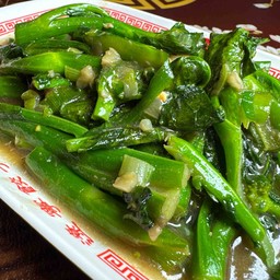 ผัดคะน้าปลาเค็ม