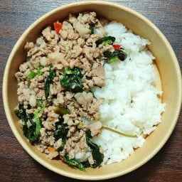 เชฟเมาคลี กระเพรา ซอย 9 หมู่บ้านไลโอ เพชรเกษม ยอแซฟ 3