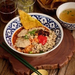 เย็นตาโฟต้มยำหมูล้วน