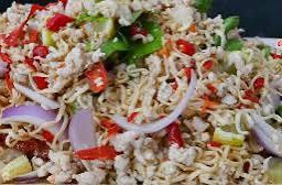 ยำมาม่าหมูสับ