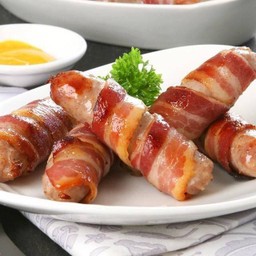 Lamb German Sausage Wrapped in Angus Bacon ไส้กรอกแกะเยอรมันพันแองกัสเบคอน (2 ชิ้น)