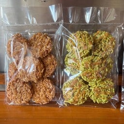 มิดไนท์ไก่ตอนประตูน้ำ สาขารังสิตปทุม ในปั๊ม ปตท.บางพูน -