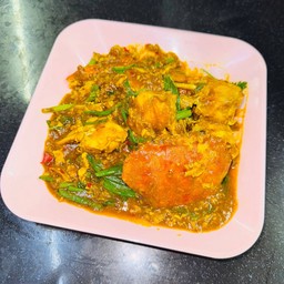 ปูม้าผัดผงกาหรี่