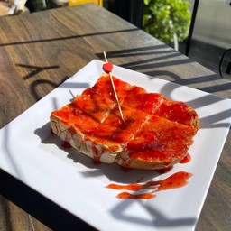 ปังแยมสตรอว์เบอร์รี่