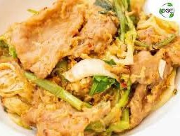 สุกี้แห้งไก่